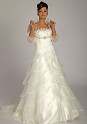Продам свадебное платье LISA DONETTI